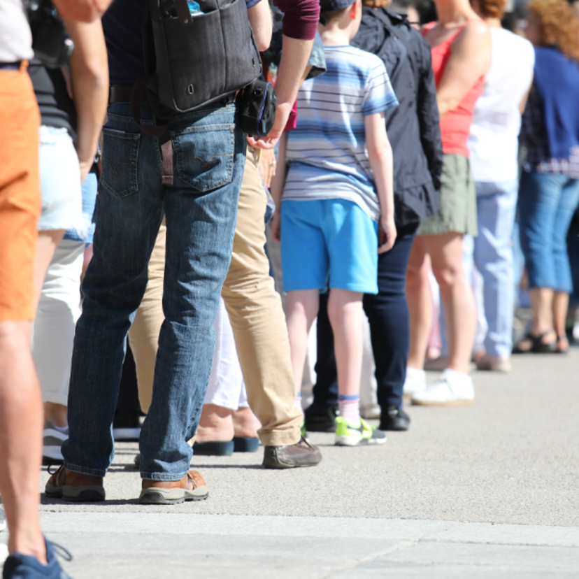 O que significa sonhar com fila: de banco, grande, reta e mais!