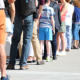 O que significa sonhar com fila: de banco, grande, reta e mais!