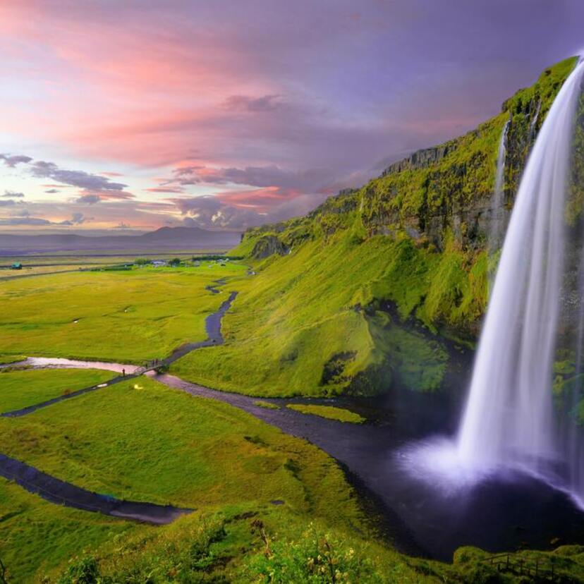 O que significa sonhar com cachoeira? Cristalina, suja e mais!