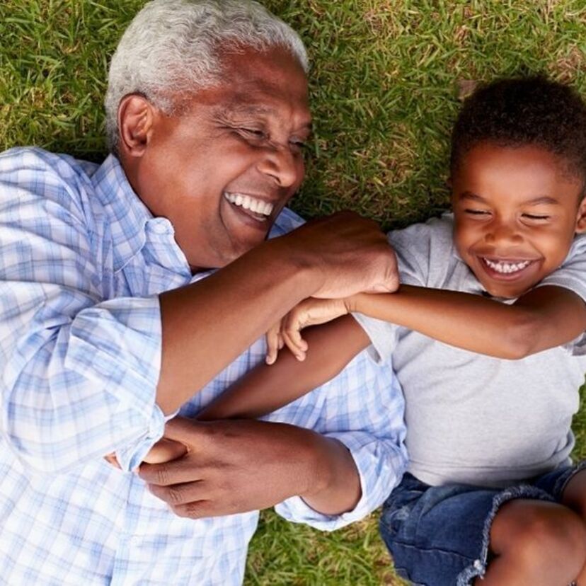 O que significa sonhar com avô falecido? Chorando, sorrindo e mais!