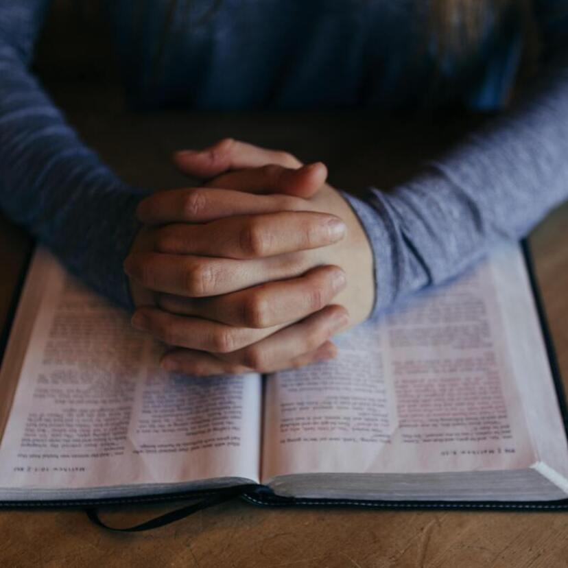 Oração para ter um bom dia: Da manhã, salmos, afirmações e mais!