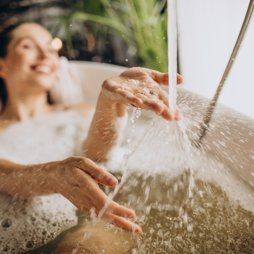 Banho de açúcar: com rosas vermelhas, perfume, canela, sal e mais!