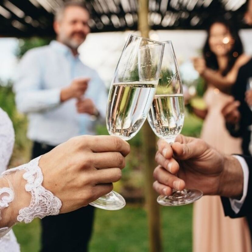 O que significa sonhar com festa de casamento? Da amiga, grande, surpresa e mais!