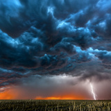 Sonhar com tempestade: de chuva, de vento, de areia, com raios e mais!