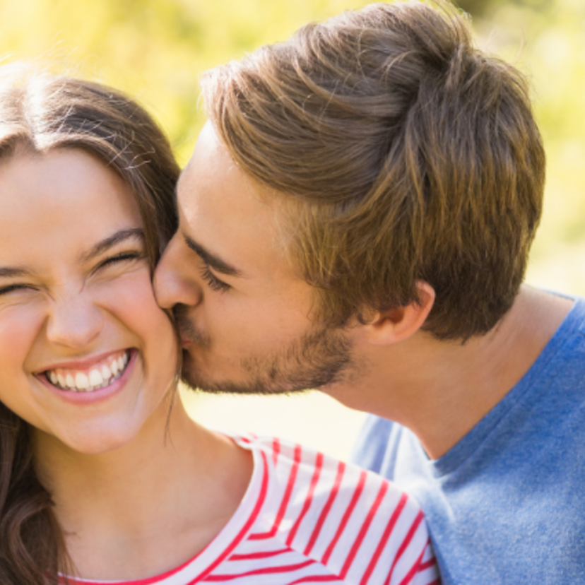 Sonhar que está beijando um amigo: Casado, distante e mais tipos!