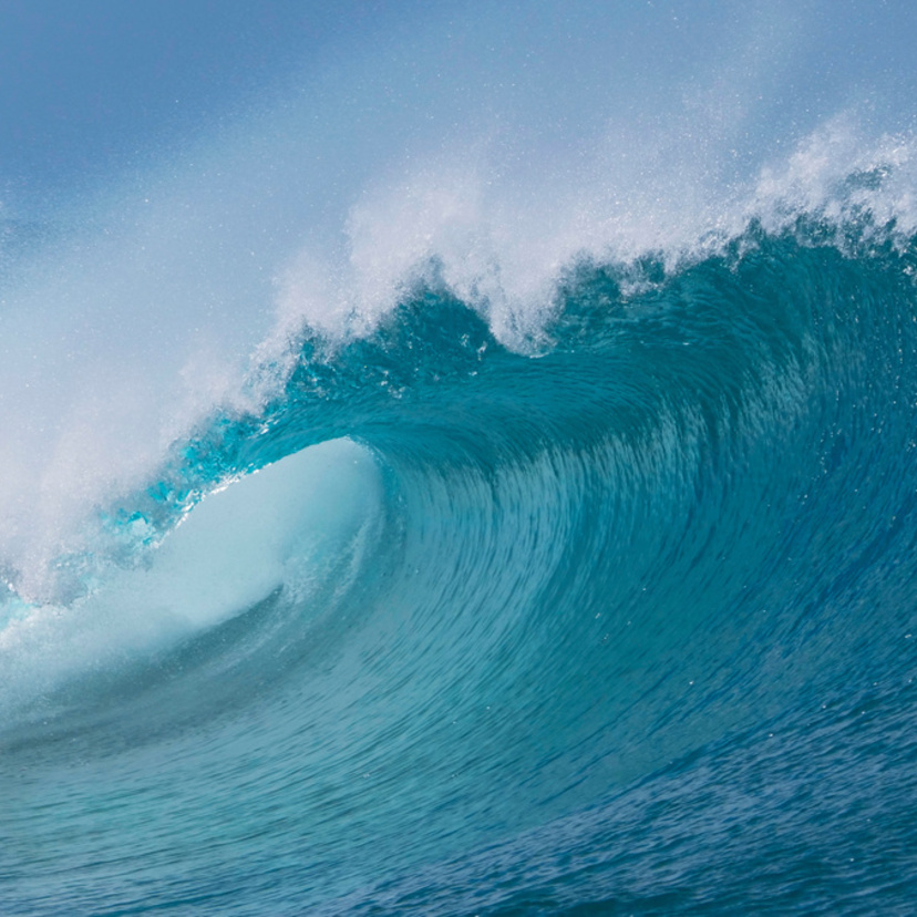 Sonhar com onda: gigante, de lama, invadindo, surfando na onda e mais!