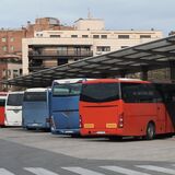 Sonhar com rodoviária: cheia, com poucas pessoas, sem ônibus e mais! 