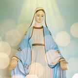 Orações de Nossa Senhora das Graças: milagres, novena, terço e mais!