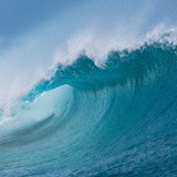 Sonhar com ondas grandes: em um mar agitado, em uma piscina e mais!