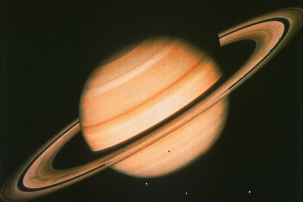 Saturno.