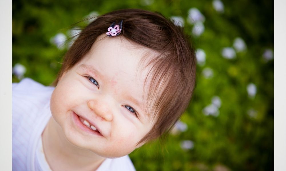 bebê sorrindo