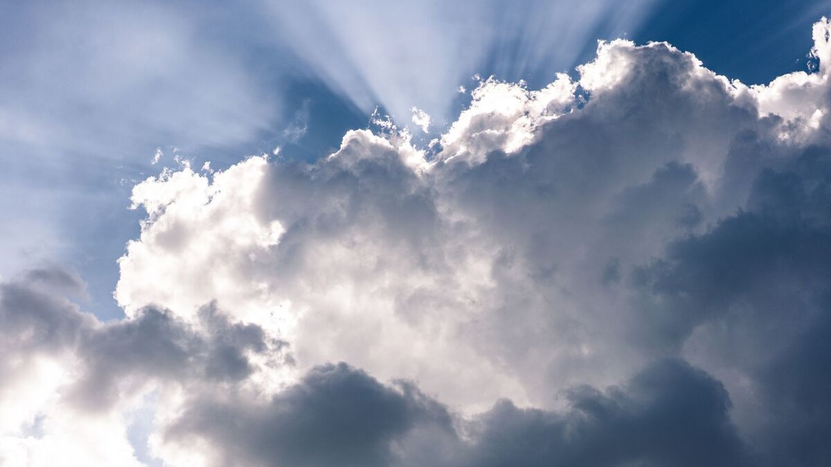 Céu com nuvens.