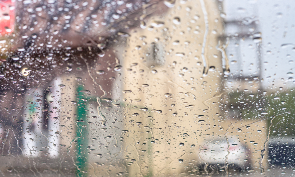 chuva dentro de casa