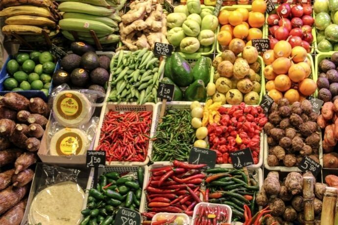 Alimentos naturais em feira