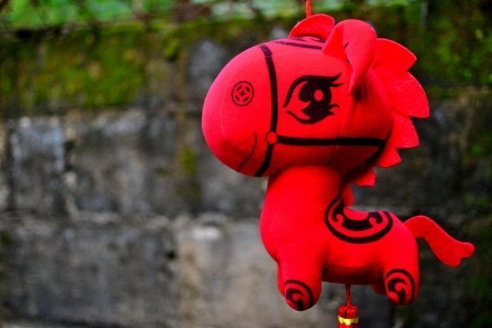 Boneco chinês de cavalo