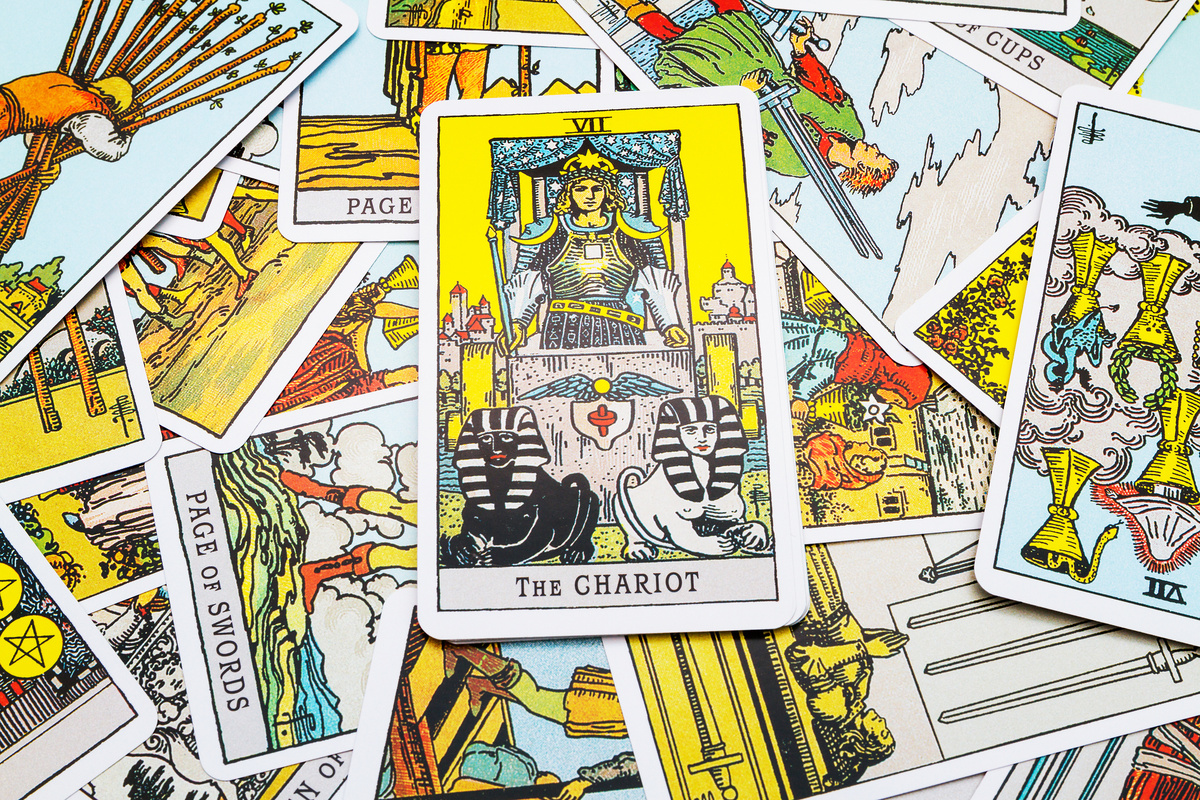 Carta o Carro no Tarot e outras cartas