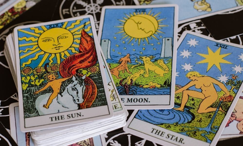 cartas do tarot, o sol, a lua, a estrela