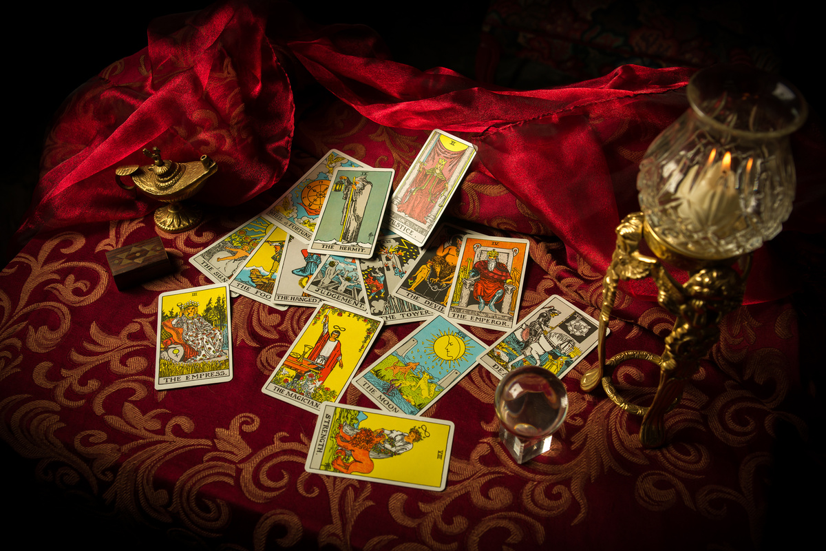 cartas de tarot misturadas