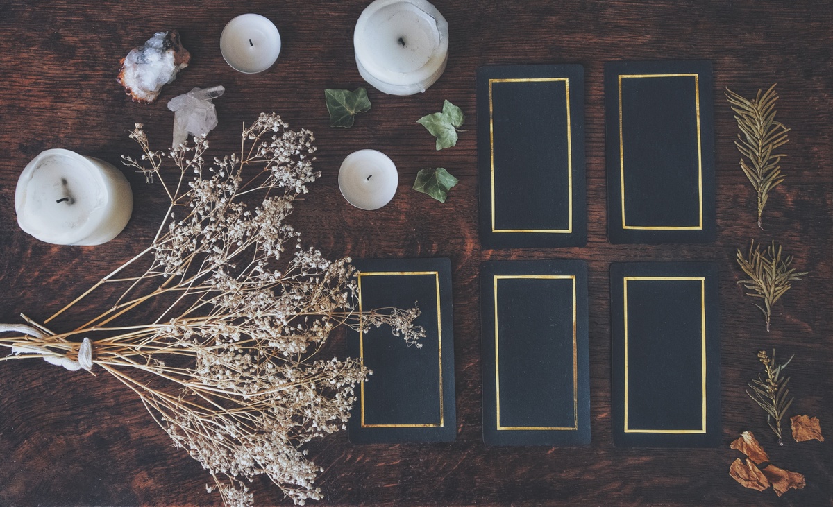 5 cartas viradas no Tarot