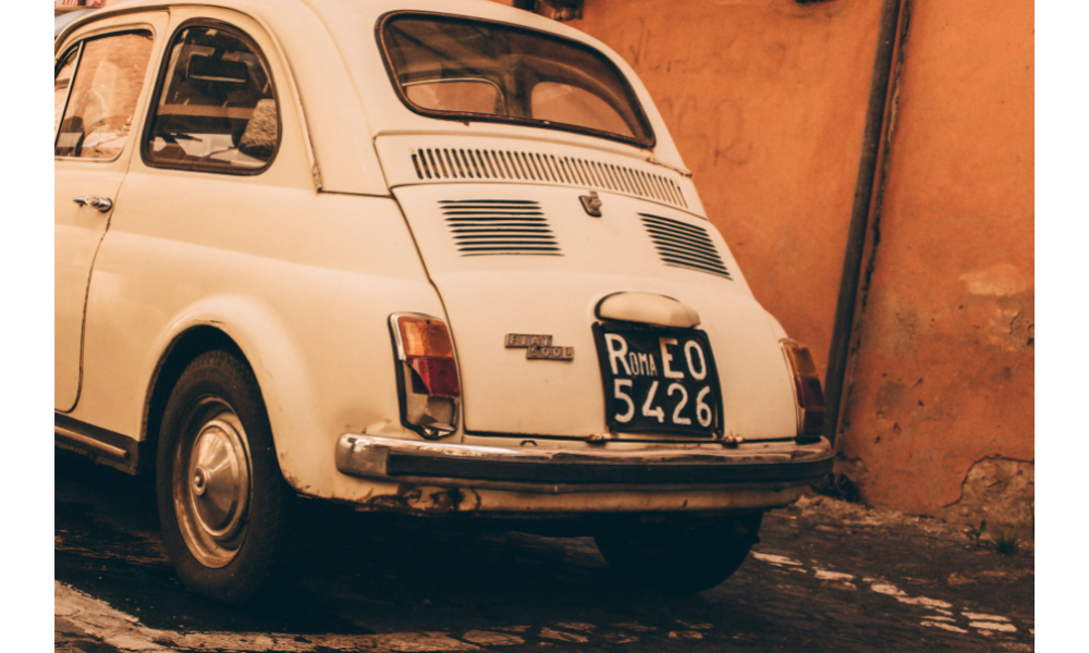 Fusca branco antigo.