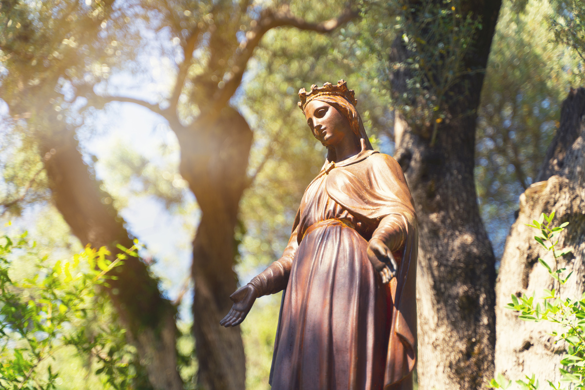 Estátua da virgem Maria